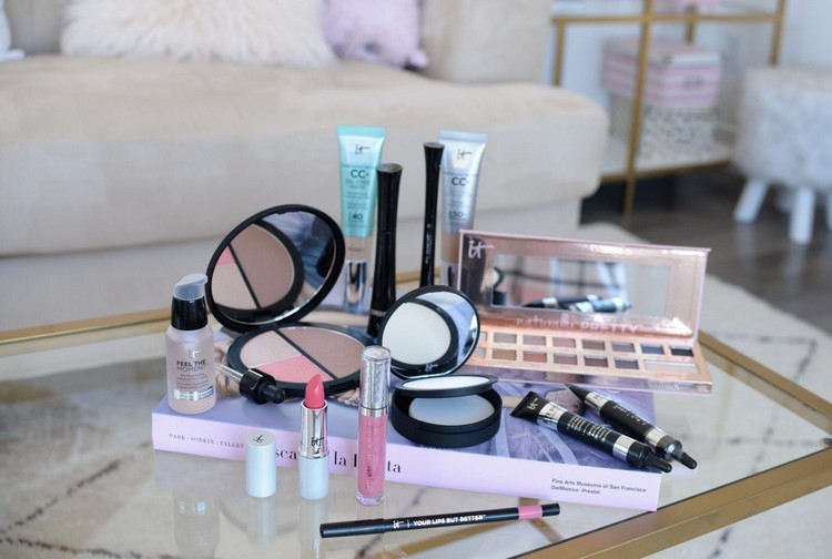 Zuhause schminken Tipps natürliches Alltags-Make-up
