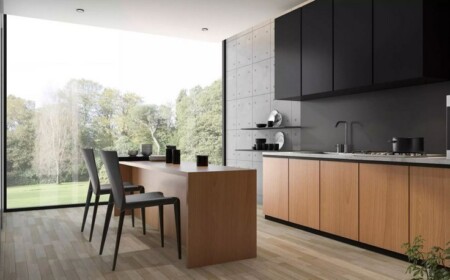 gemaserte Holzfronten mit schwarzen Küchenschränken kombinieren