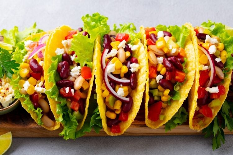 gesunde Tacos mit Bohnen und Mais