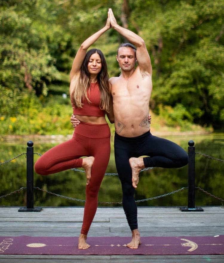yoga übungen zu zweit anfänger