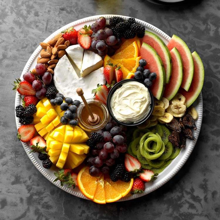 Charcuterie-Platte mit Obst Breakfast Charcuterie Boards gesund