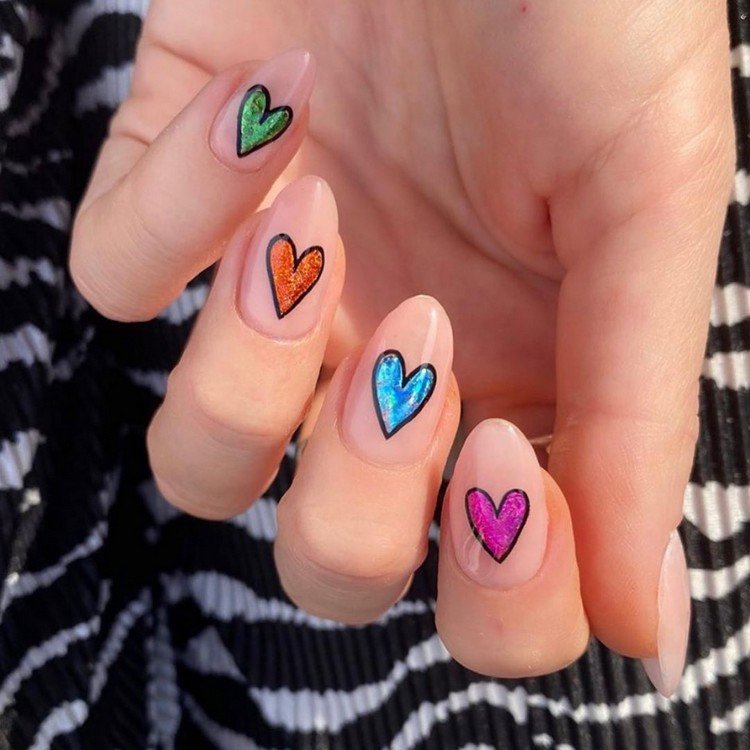 Fingernägel selbst lackieren Valentinstag Nägel