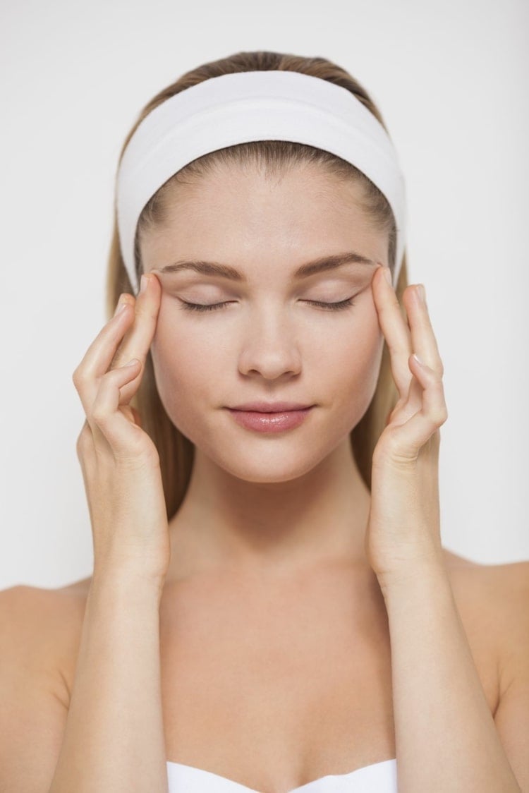 Gesichtsyoga Übungen verbessern die Durchblutung und Nährstoffversorgung der Haut