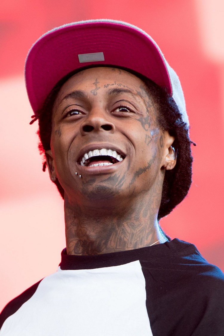 Lil Wayne Gesichtstattoos Bedeutung Tattoo über der Augenbraue