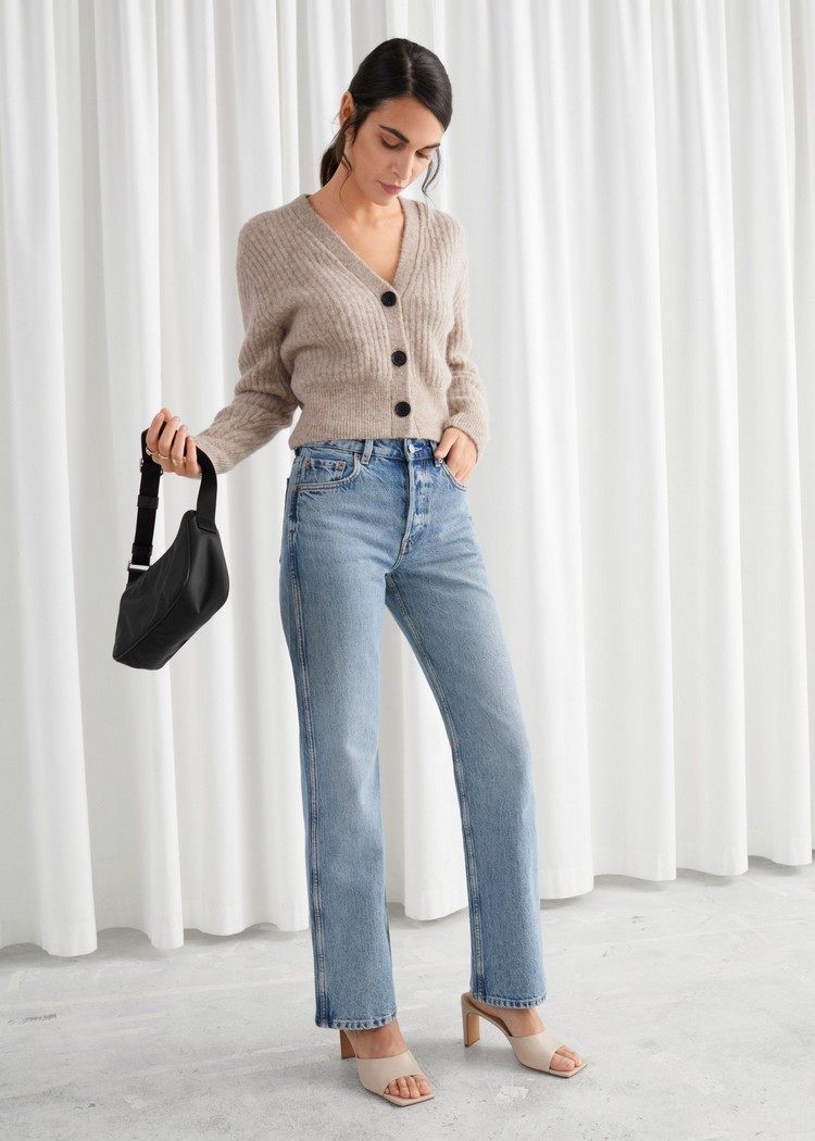 Modetrend Frühling 2021 Straight Jeans in Hellblau