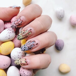 Ostern Nägel selber machen Eggshell Nails Nageltrend