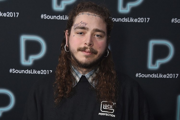 Tattoo über der Augenbraue Tattootrends 2021 Post Malone Gesichtstattoos