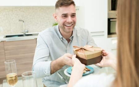 Valentinstag Geschenk Mann einfache Geschenkideen für Freund