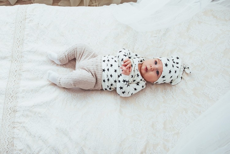 Was Baby im Winter zuhause anziehen Tipps Babykleidung