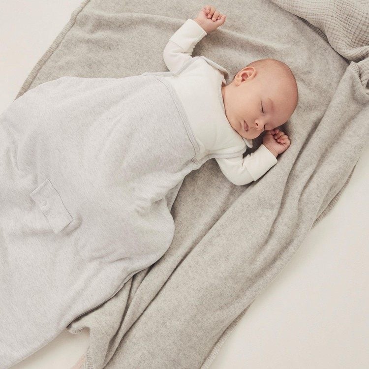 Was Baby im Winter zum Schlafen anziehen Tipps