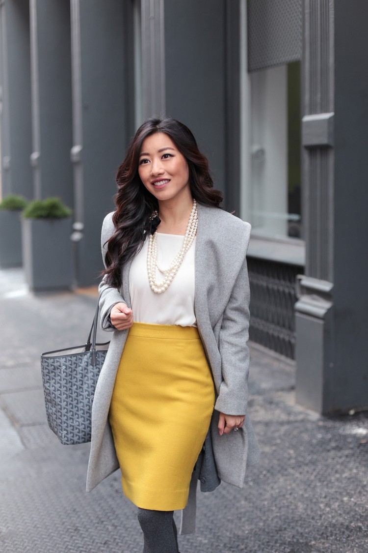 Winter Business Outfits Grau und Gelb kombinieren Kleidung Modetrends 2021