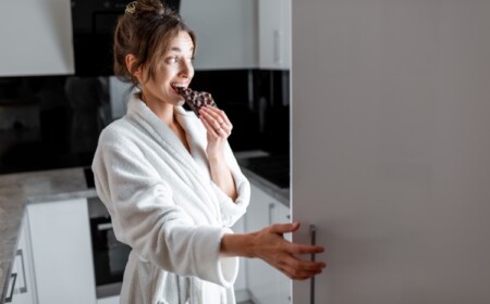 abends vor dem Schlafengehen Kohlenhydrate essen