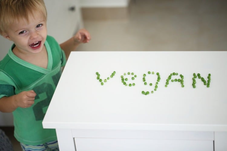 das konzept für vegane ernährung bei kindern ist mit vorteilen und risiken verbunden