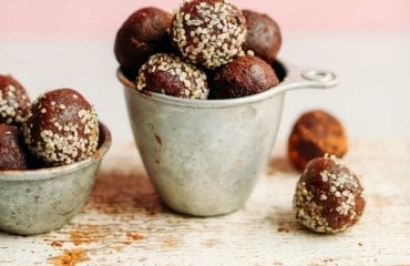 kalorienarme Snacks für unterwegs Schokolade Energy Balls Rezepte