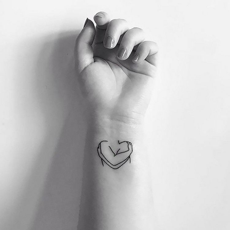 Handgelenk Tattoos klein Selbstliebe Tattoo Ideen