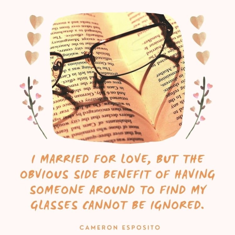 Ich habe aus Liebe eine Person geheiratet, die auch beim Brille-suchen hilft