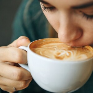 Kaffee trinken Wirkung auf Schlafphasen