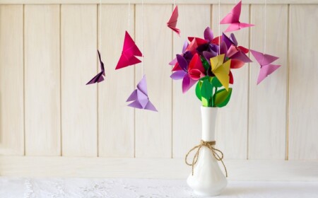 Origami Schmetterlinge und Blumen als Frühlingsdeko