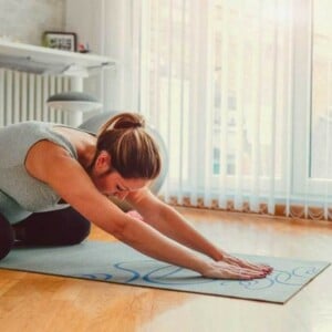 Yoga kann bei Rückenschmerzen während der Schwangerschaft helfen