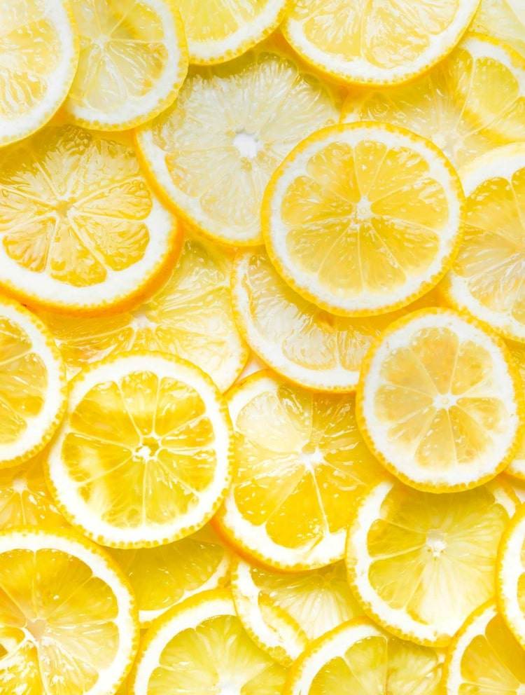 Zitrone und andere Zitrusrüchte naschen und als Saft trinken als Appetithemmer