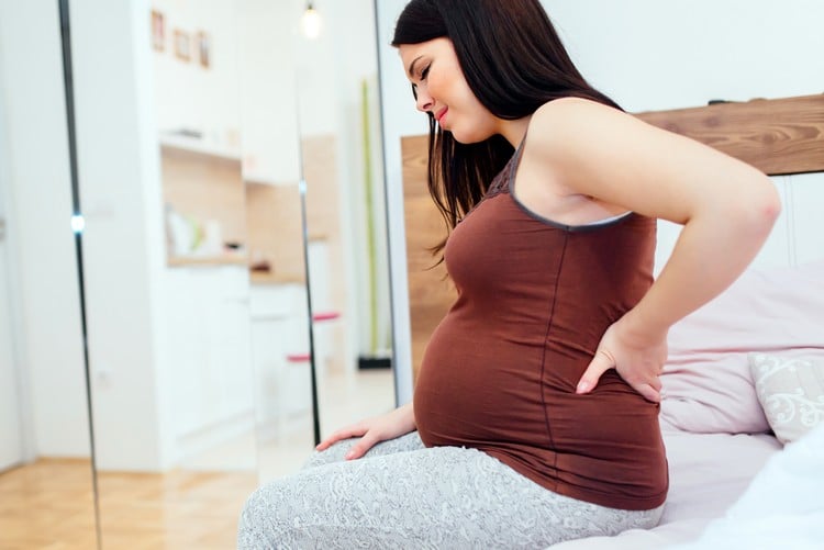 wie kommen Rükenschmerzen in der Schwangerschaft zustande