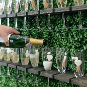 Champagner Wall Sekt mit Fruchtgummis und Plartzkarten