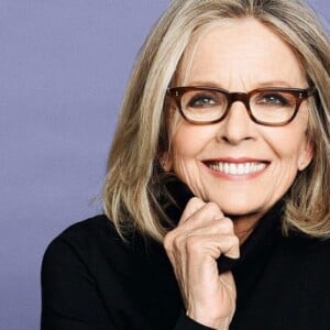 Diane Keaton Frisur mitellanger Bob mit Brille