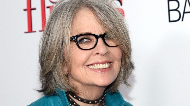 Frisuren für Frauen ab 50 mit Brille Inspiration von Diane Keaton