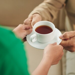 blutdrucksenkender tee als potenzieller therapieansatz für risikogruppen mit gefäßerkrankungen