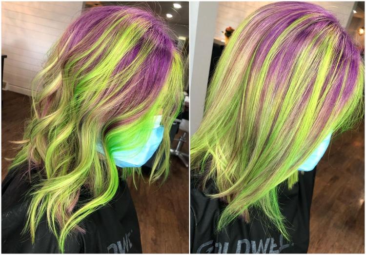 neongrün und lila Haare
