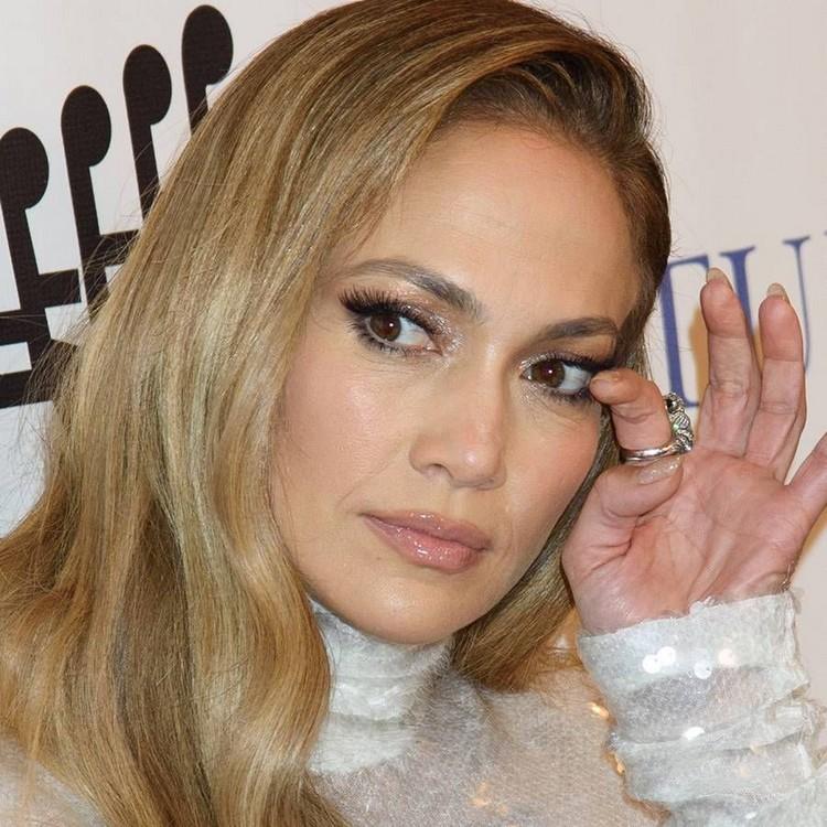 Augen schminken ab 50 Jennifer Lopez Make-up Looks