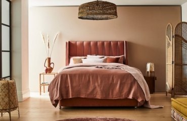 Boho Flair im Schlafzimmer 2021 Terrakotta Farbe im Trend