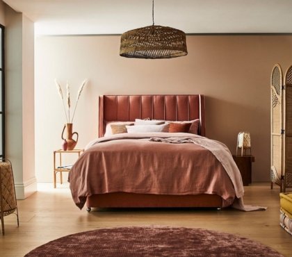 Boho Flair im Schlafzimmer 2021 Terrakotta Farbe im Trend