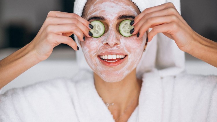 Gurken Gesichtsmaske Rezept Tipps gegen Augenringe Hausmittel