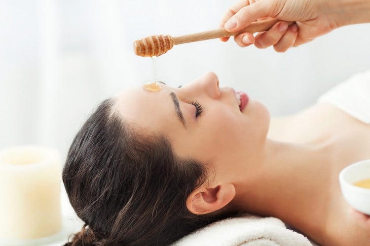Honig Gesichtsmaske selber machen tiefe Mitesser entfernen