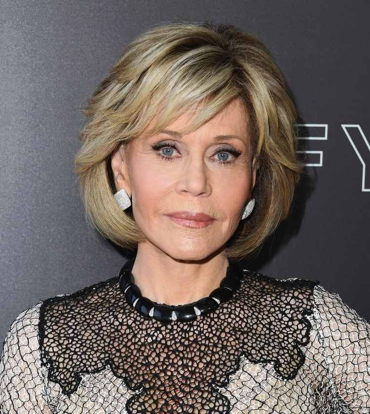 Jane Fonda gestufter Bob mit Pony für Frauen ab 60