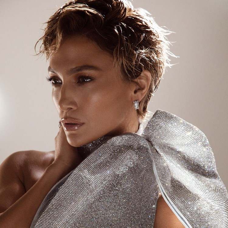 Jennifer Lopez Frisuren Pixie Cut 2021