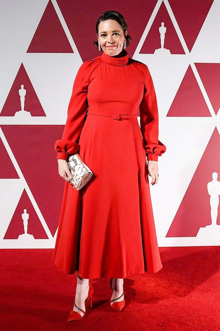 Oscars 2021 rotes Kleid und rote Schuhe Olivia Coleman