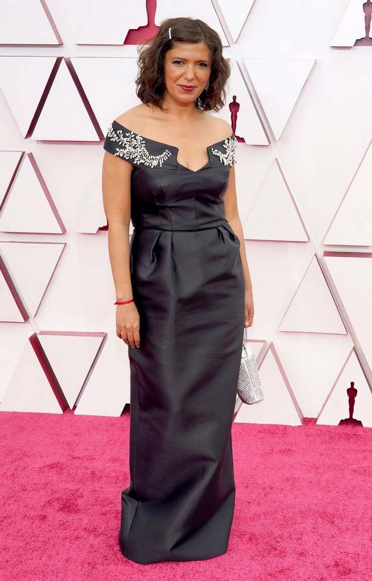 Oscars 2021 schulterfreie schwarze Robe Trends und schönsten Looks