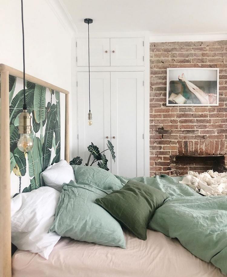 Schlafzimmer Ideen 2021 Bettkopfteil im Botanik-Look Bettwäsche salbeigrün