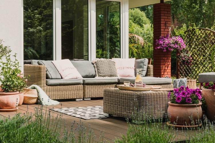 Schöne Möbel für die Terrasse Gartensitzgruppe