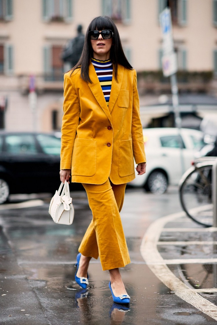 Trendfarben Frühling Sommer 2021 Marigold Pantone Farbe