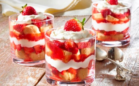 Erdbeer Tiramisu im Glas Rezept schnelle Desserts ohne Backen