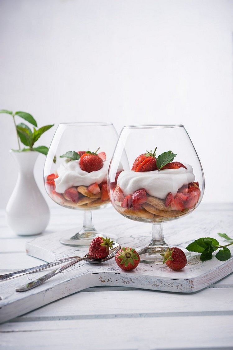 Erdbeer Tiramisu im Glas vegan schnelle Sommerdesserts ohne Backen