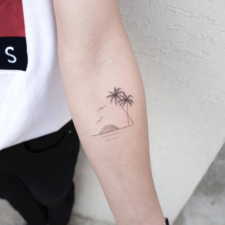 Fineline Tattoo Haltbarkeit Tattoopflege Tipps kleine Tattoos für Frauen
