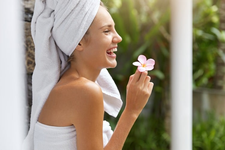 Pflegetipps gegen problematische Haut Sommer Hautpflege welche Gesichtscreme