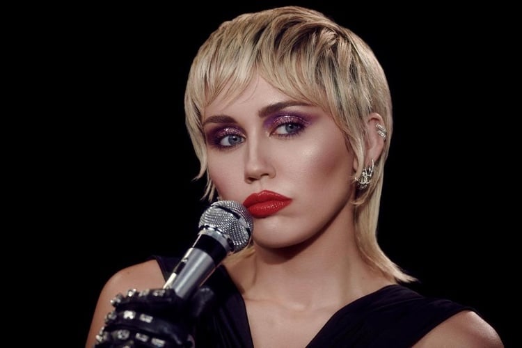 Vokuhila Frisur modern á la Miley Cyrus