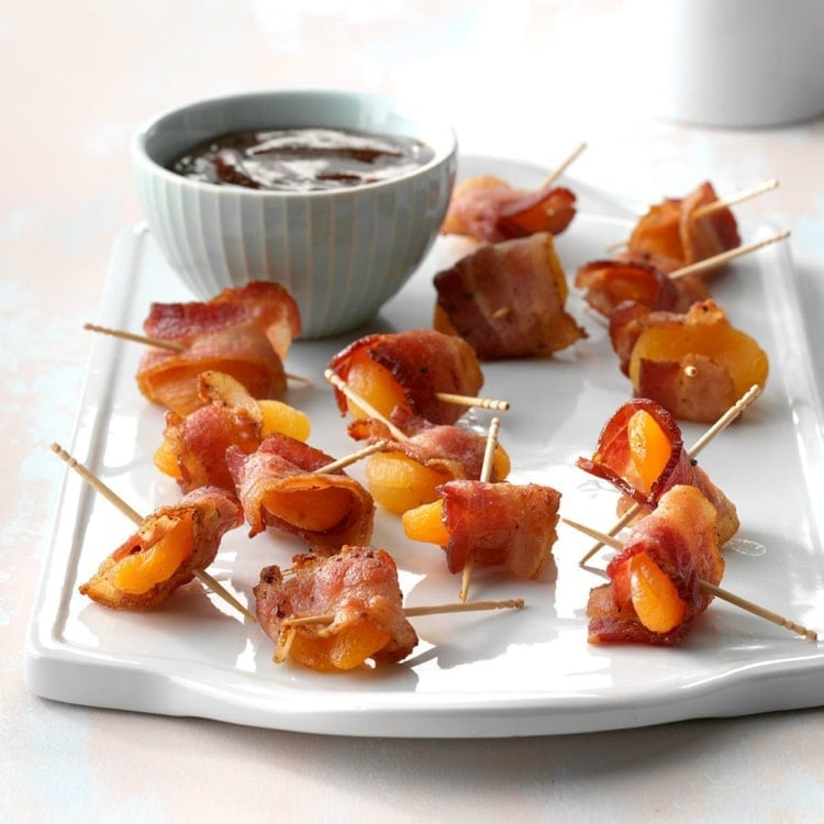 Bacon and apricot for a wonderful combination of ingredients