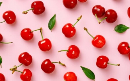 Einfach entsteinen mit Haarnadel und Korken