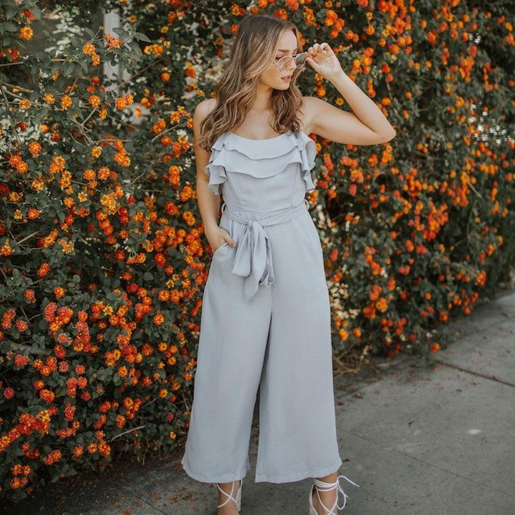 Jumpsuit zur Taufe im Sommer tragen als Mama